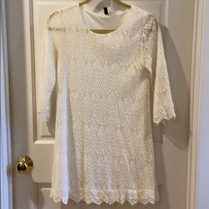 Lace cream long sleeved dress